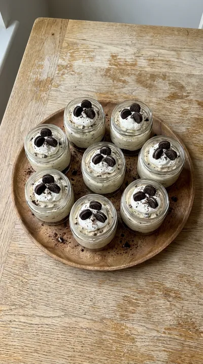 Oreo No-Bake Cheesecake Cups - cooking process